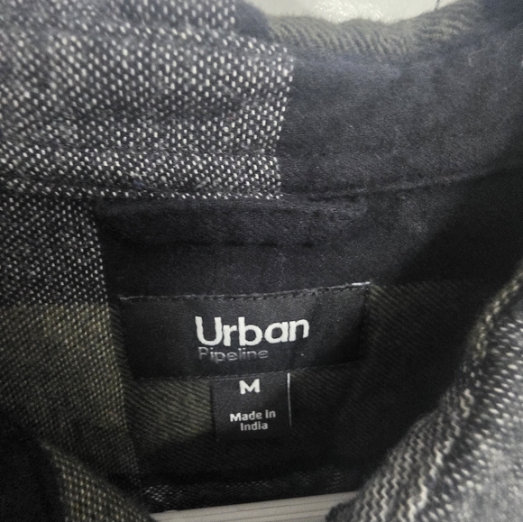 NWT Boys Size Medium Urban Pipeline Button Down Shirt - Picture 2 of 4